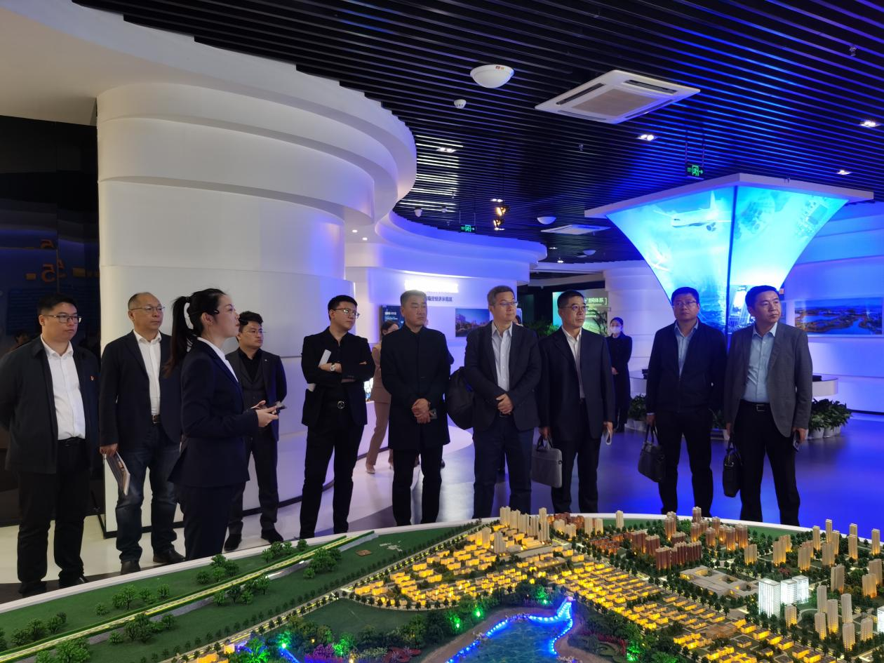 国吉控股高雪峰带队考察团赴长春新区洽谈鲜食冷链物流项目