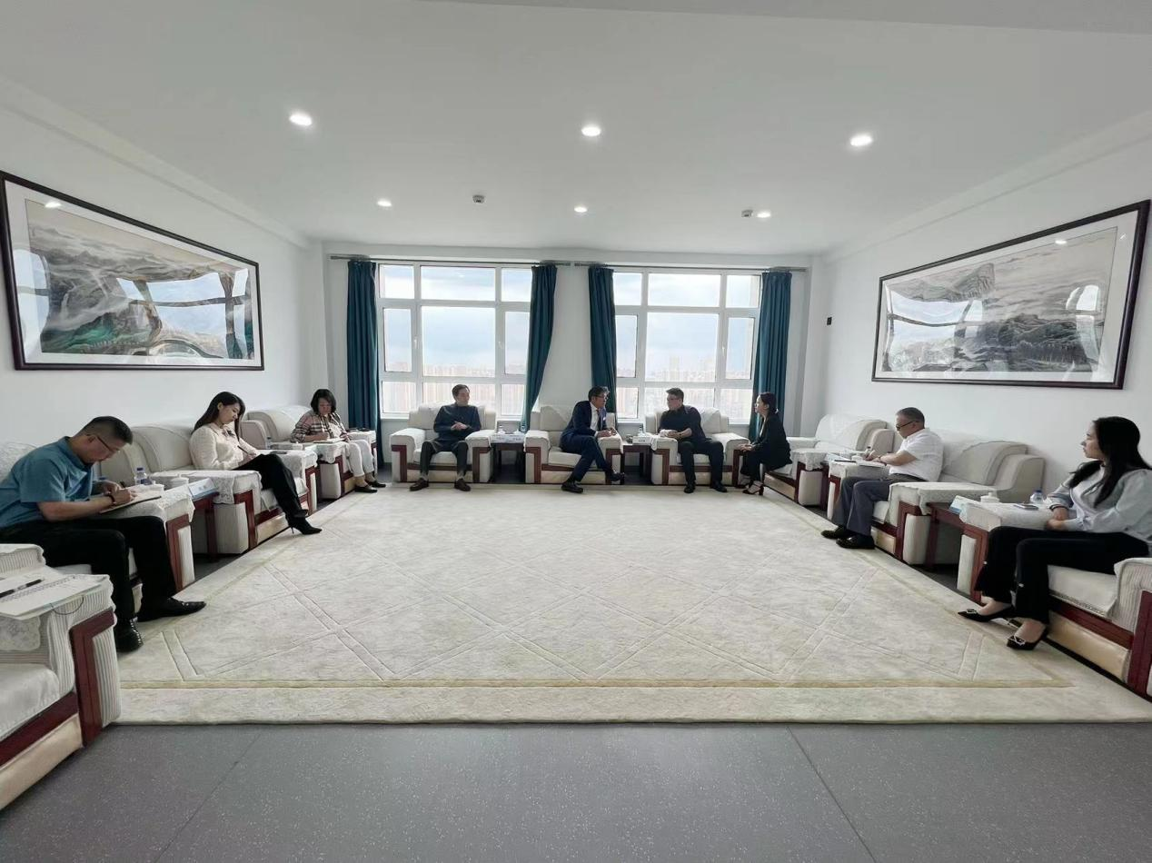 韩国考察团莅临吉林省国吉控股考察人参项目